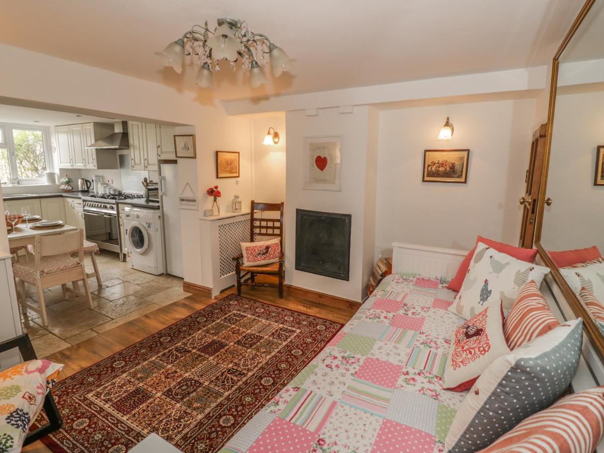 April Cottage Μπρόντγουεϊ Εξωτερικό φωτογραφία
