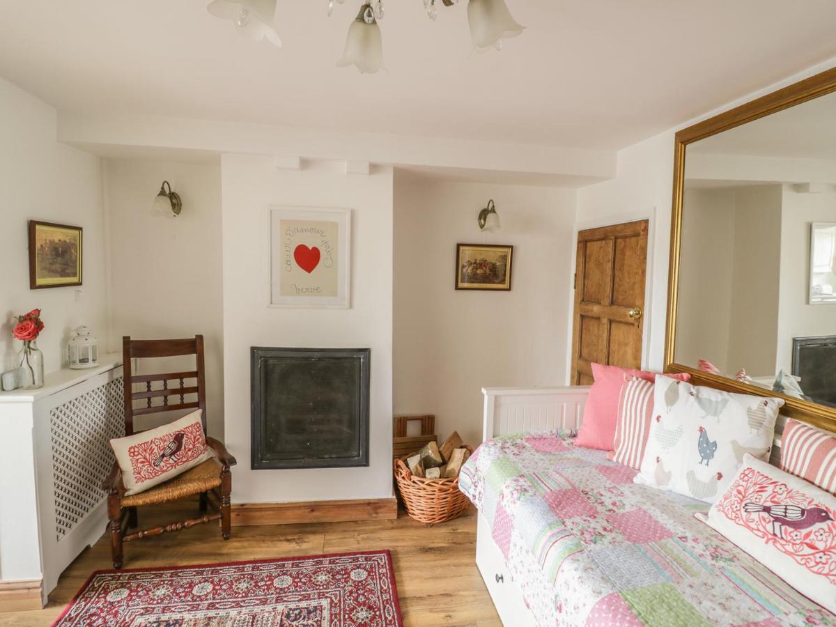 April Cottage Μπρόντγουεϊ Εξωτερικό φωτογραφία